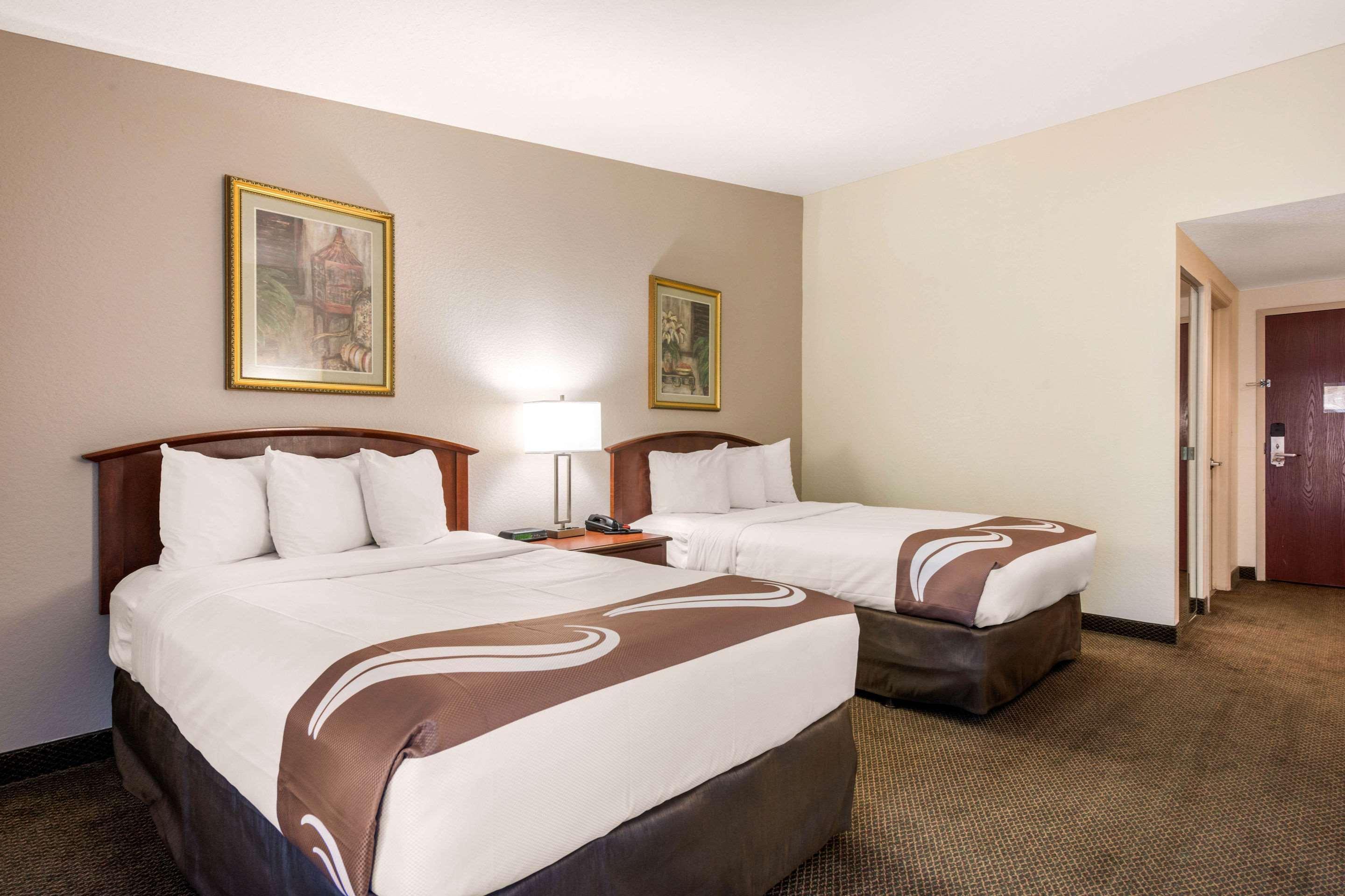 Quality Inn & Suites Tarpon Springs South Exteriör bild