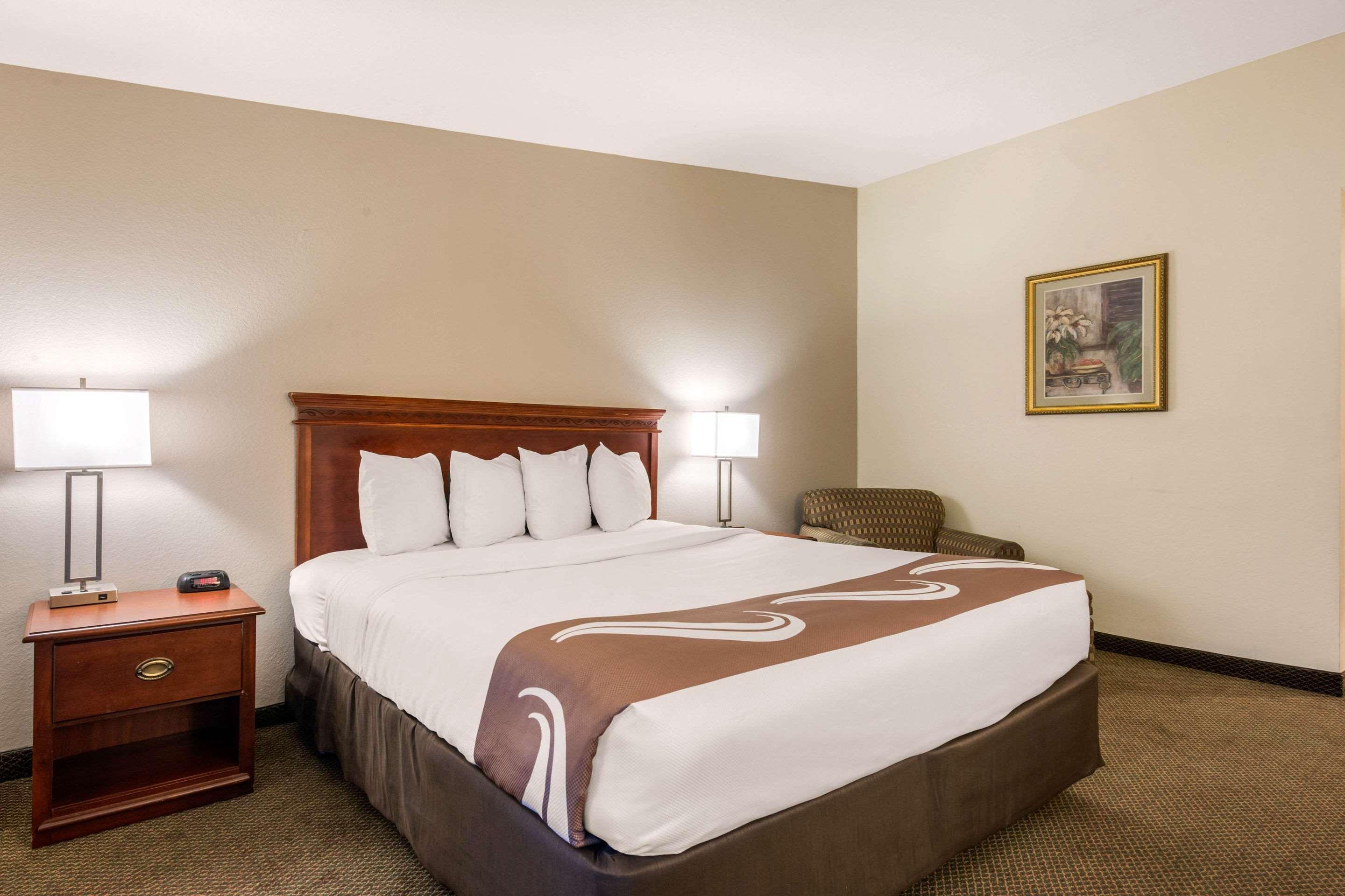 Quality Inn & Suites Tarpon Springs South Exteriör bild