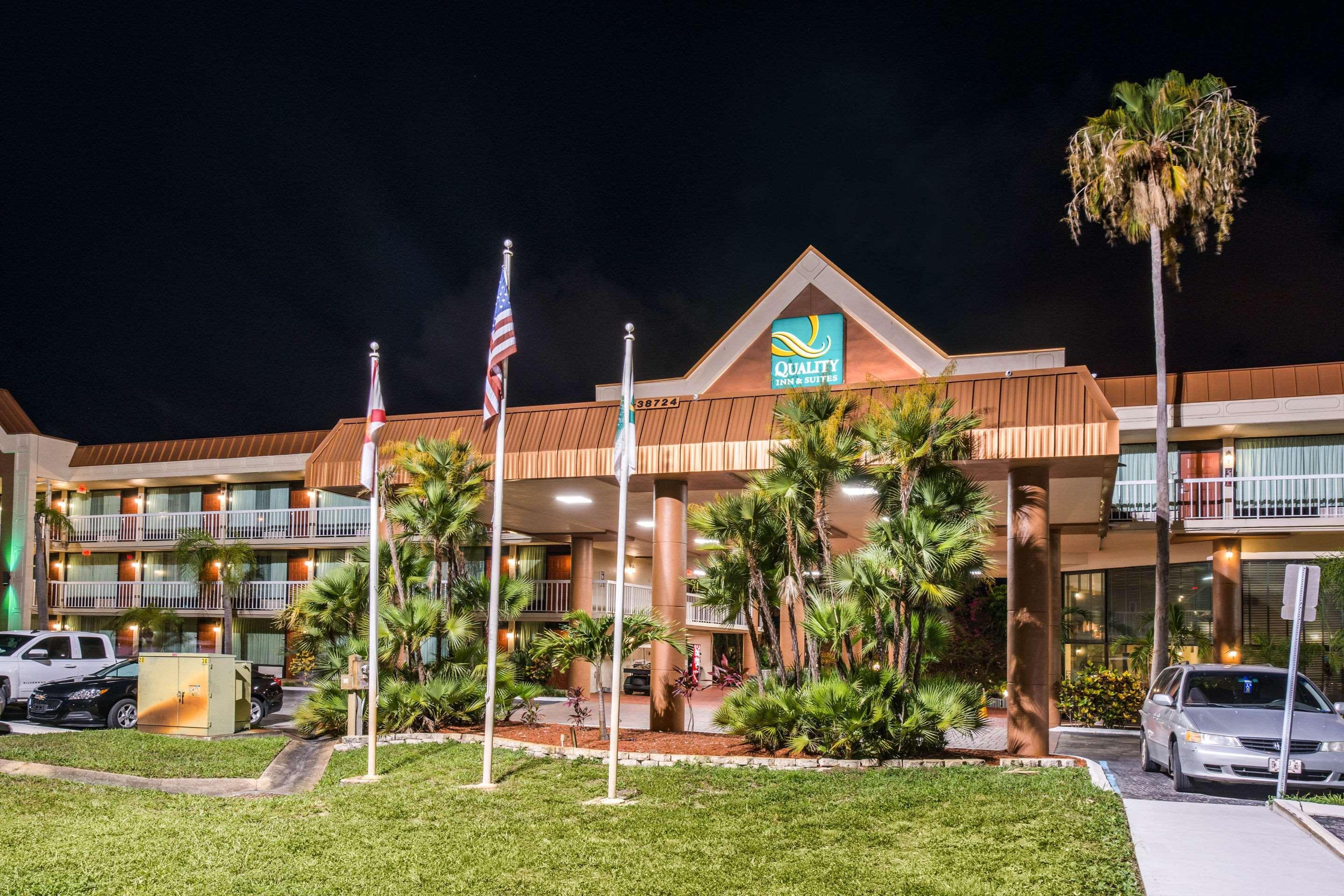 Quality Inn & Suites Tarpon Springs South Exteriör bild