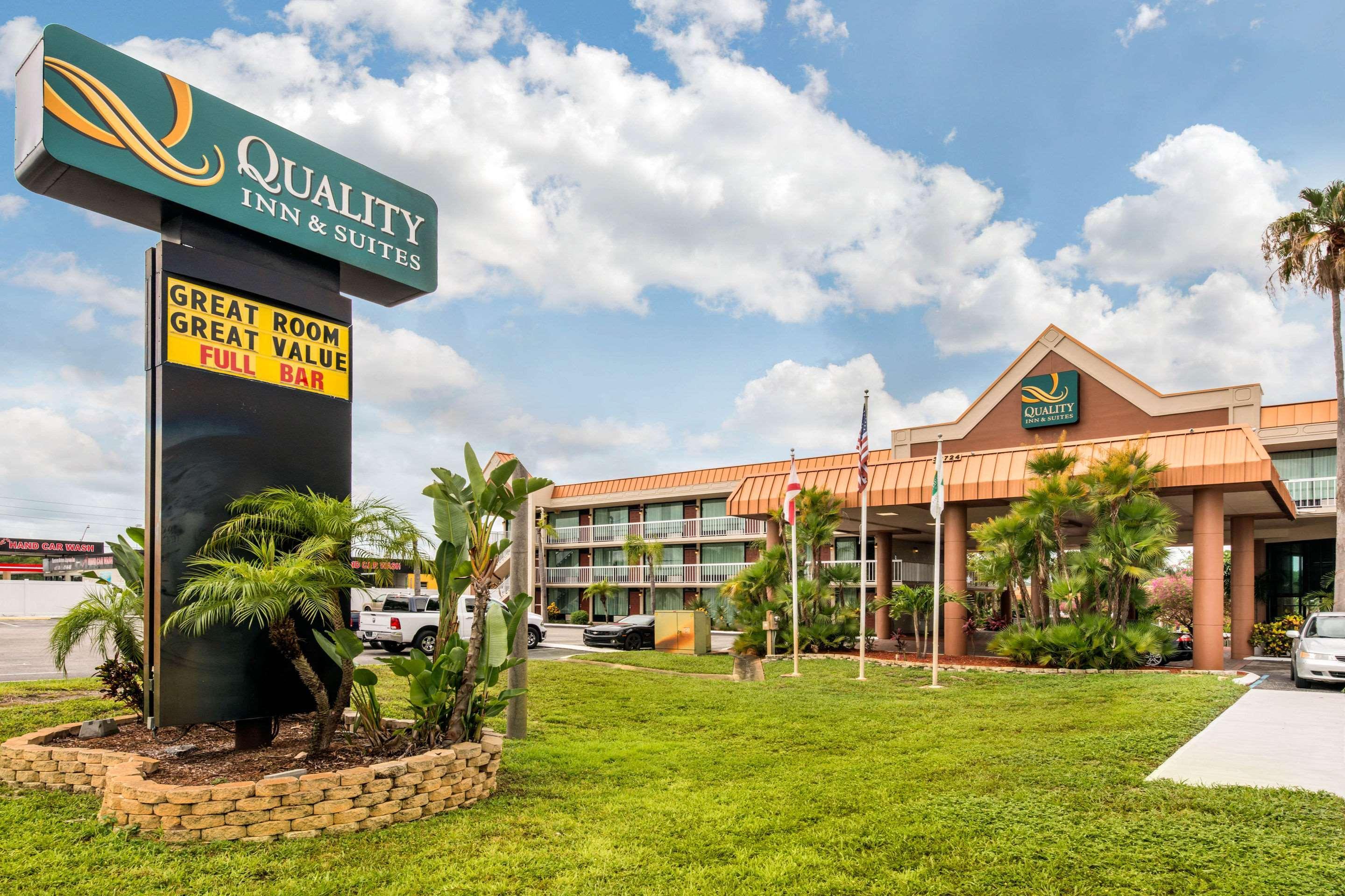 Quality Inn & Suites Tarpon Springs South Exteriör bild